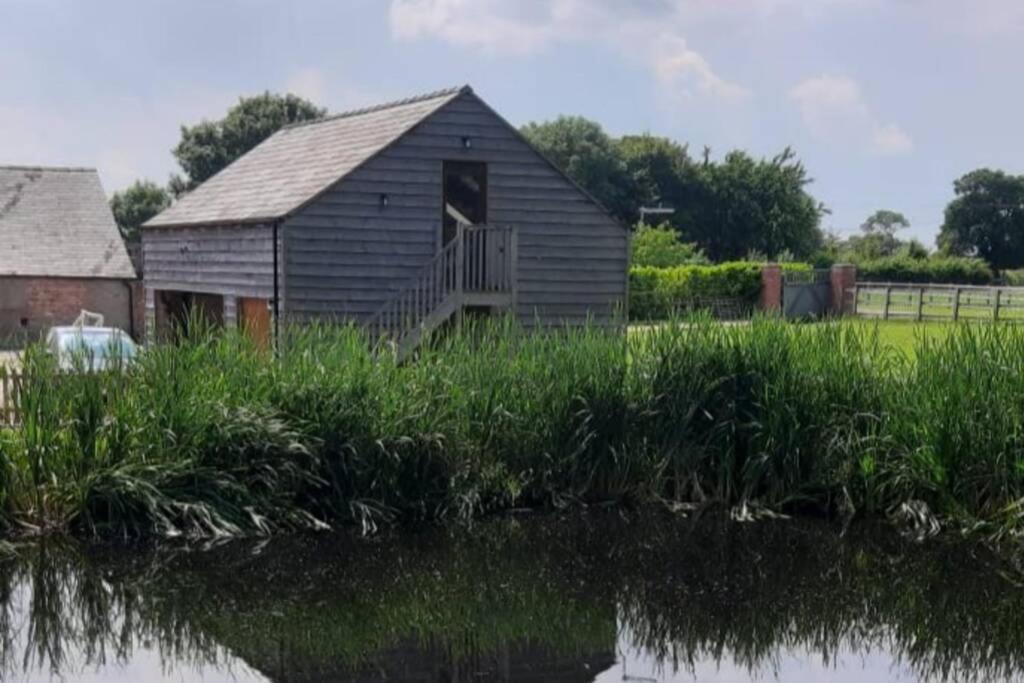 Swallows Retreat: A Country Loft *